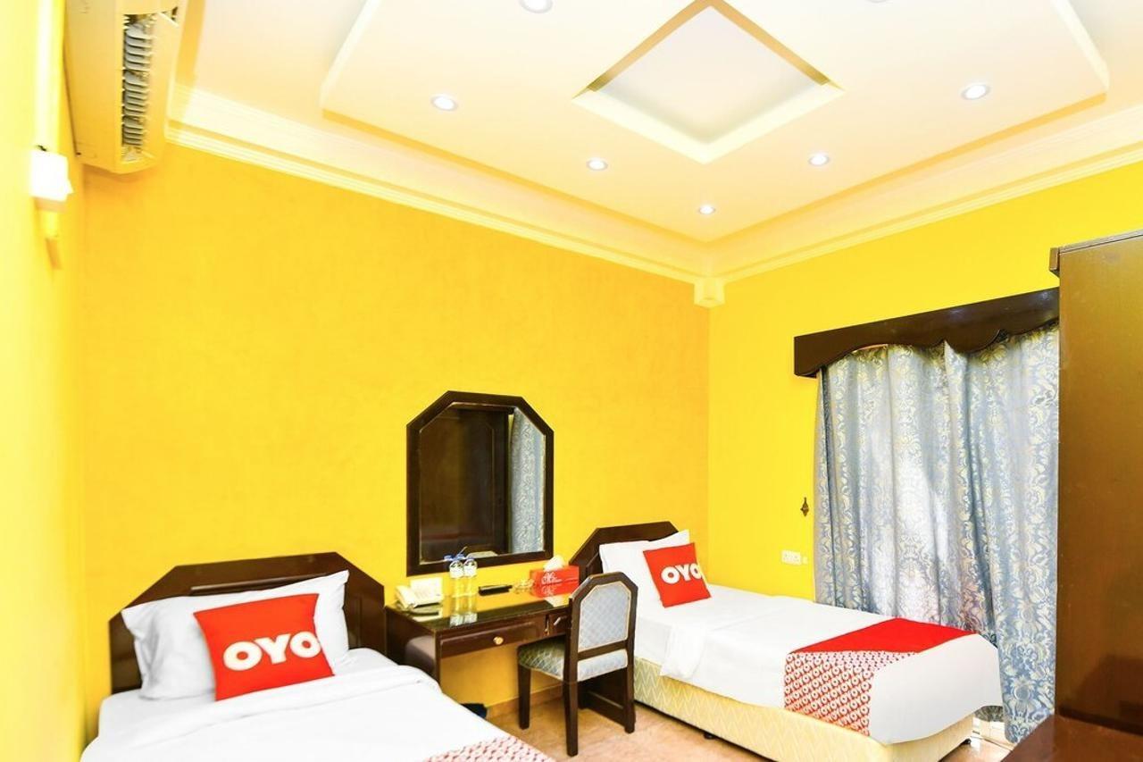 Marina Hotel Mutrah Exterior photo