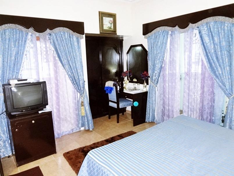 Marina Hotel Mutrah Exterior photo